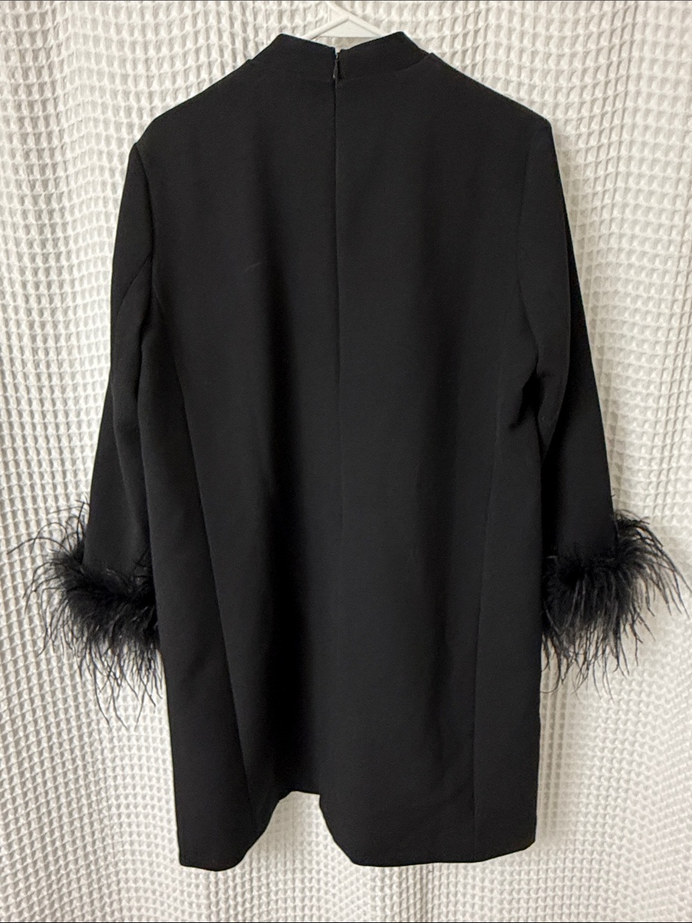 Tuckernuck Ellie Black Feather Mod Dress Large - Picture 11 of 11